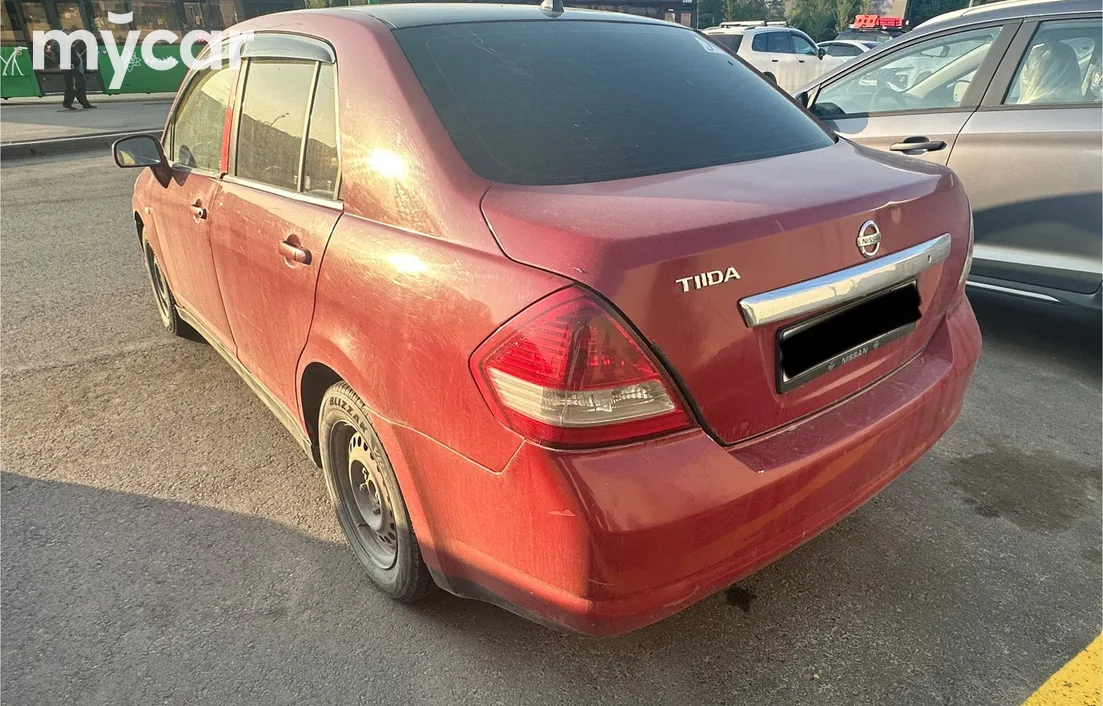 Nissan Tiida 2007