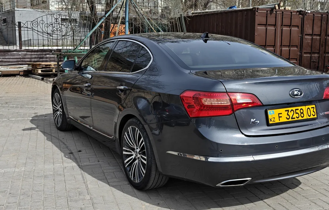 Kia K7 2012