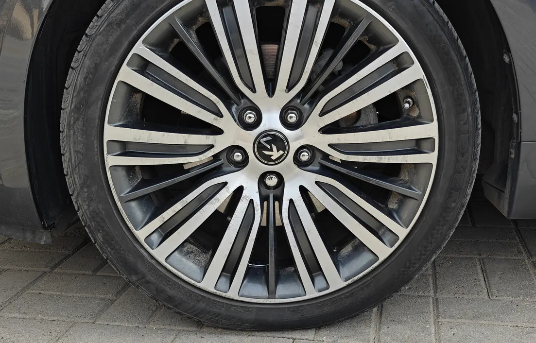 Kia K7 2012