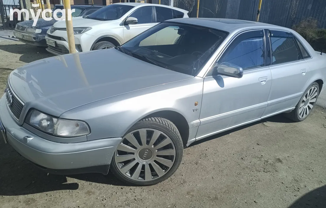 Audi A8 1996