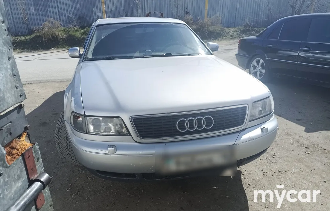 Audi A8 1996