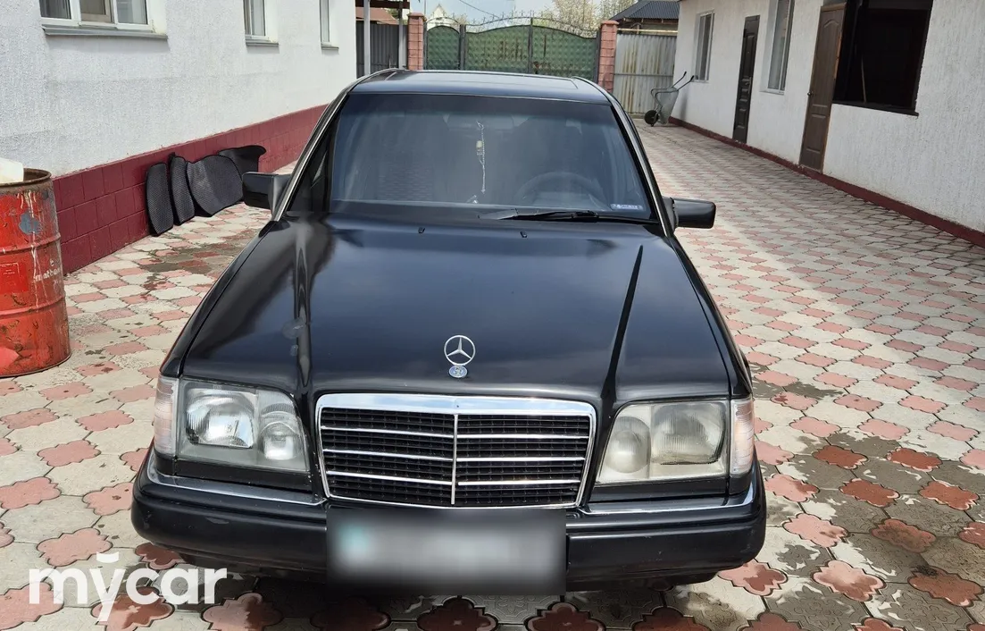 Mercedes-Benz E-Класс 1992