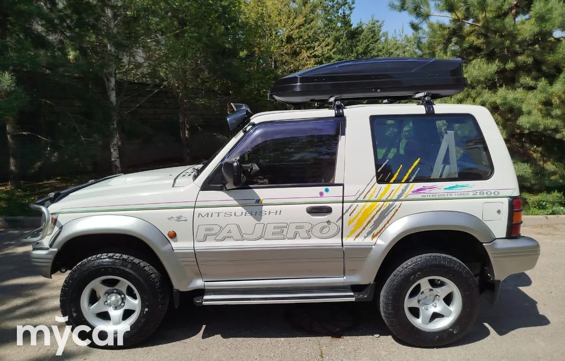 Mitsubishi Pajero 1995