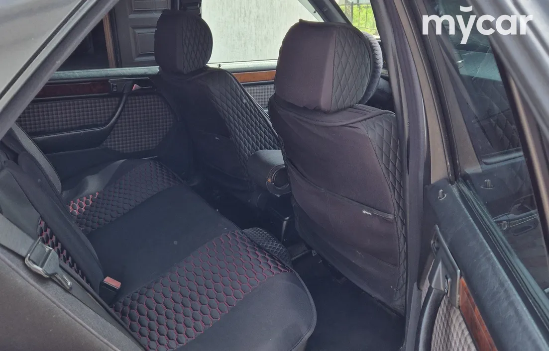 Mercedes-Benz E-Класс 1992