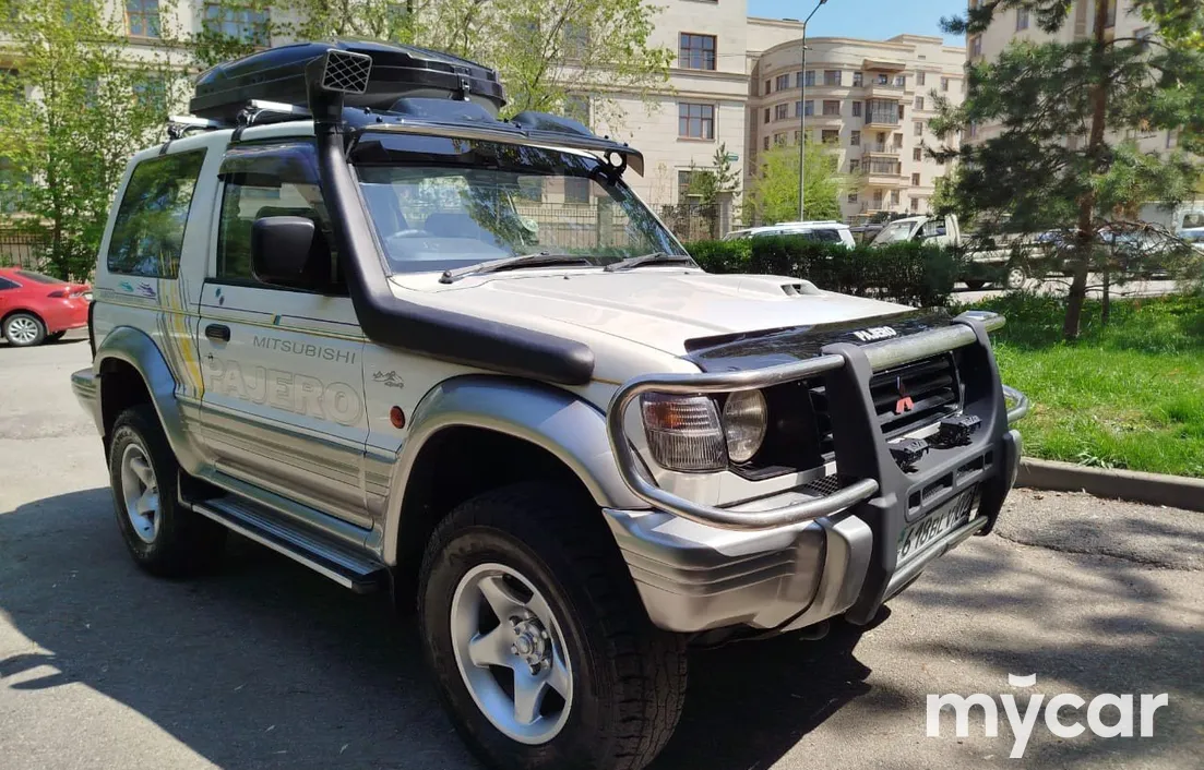 Mitsubishi Pajero 1995