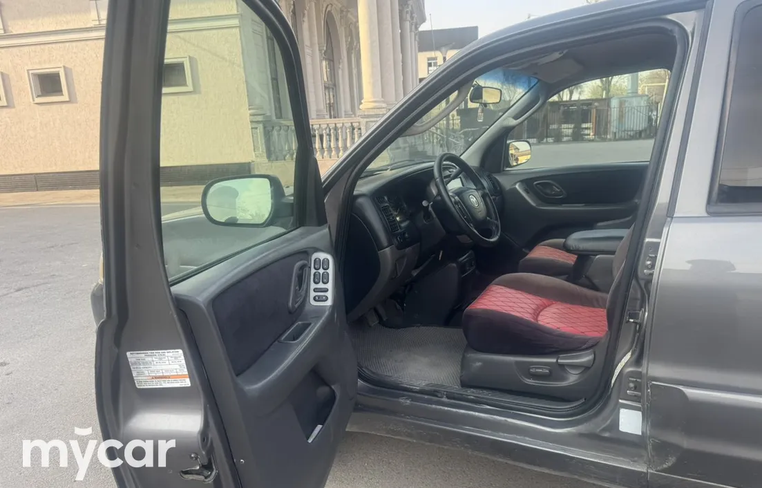 Mazda Tribute 2003