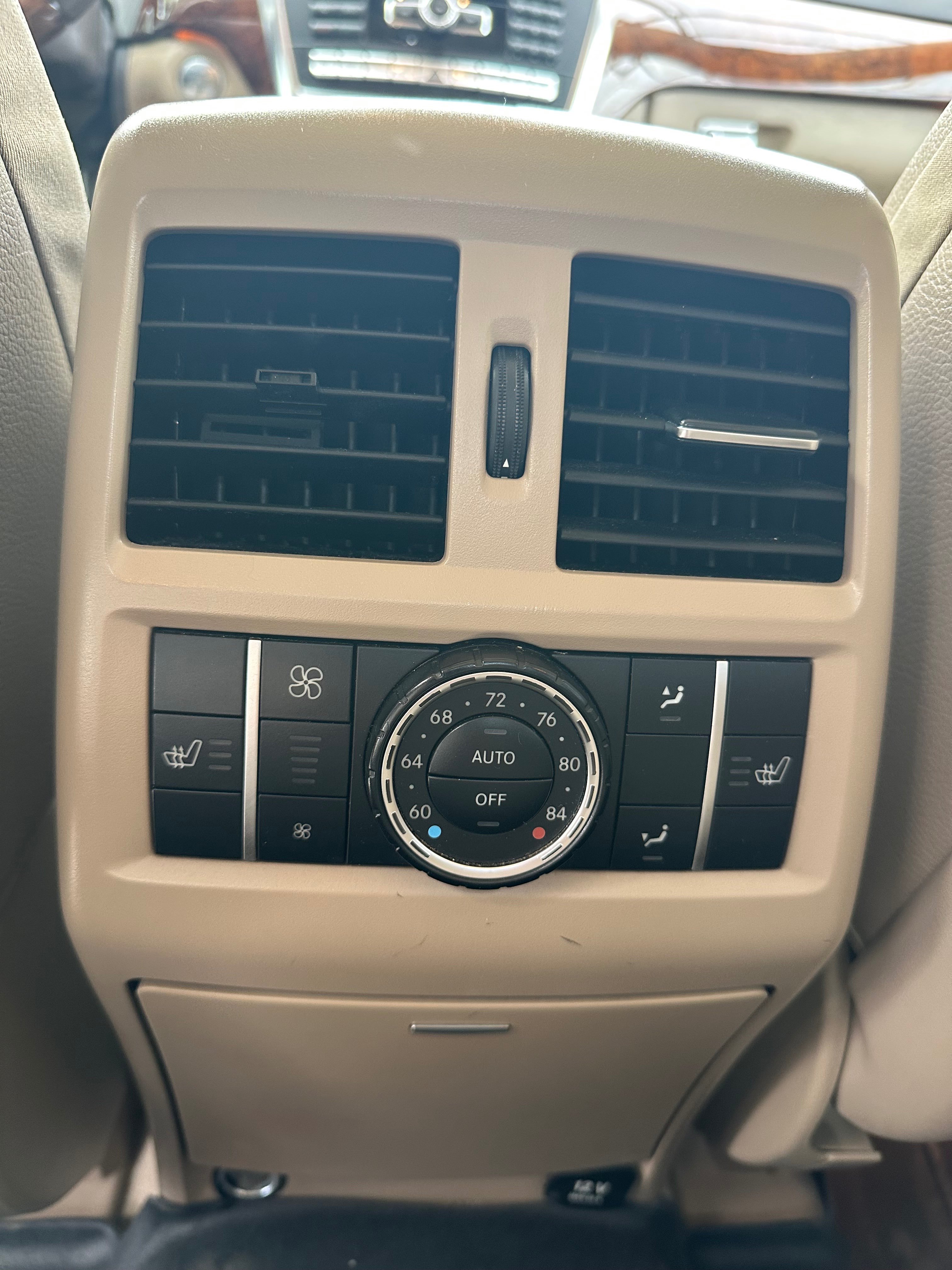 Mercedes-Benz GL-Класс 2012