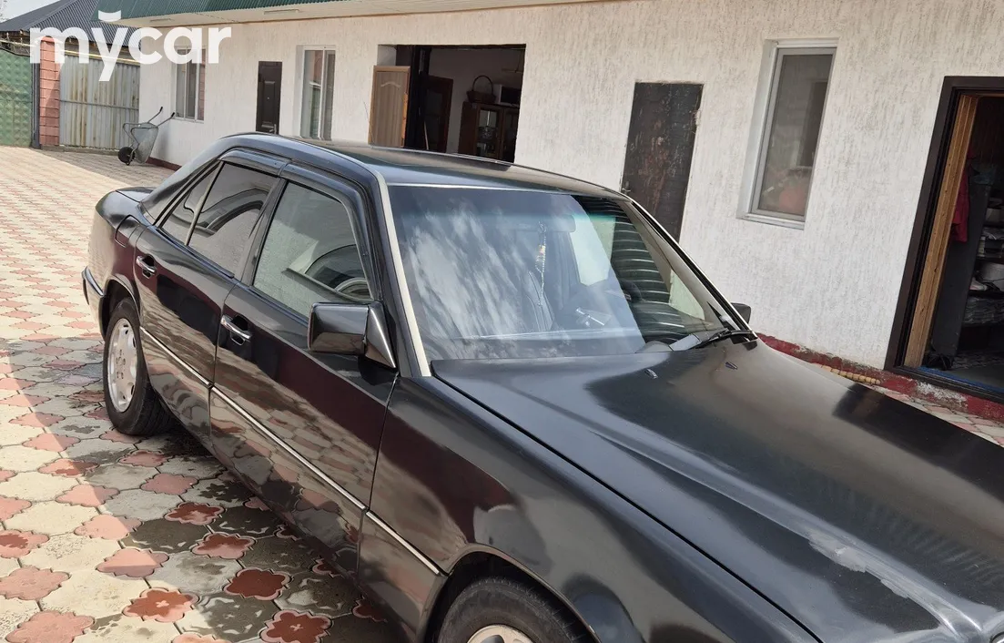 Mercedes-Benz E-Класс 1992