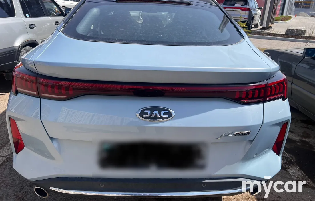 JAC J7 Plus 2024