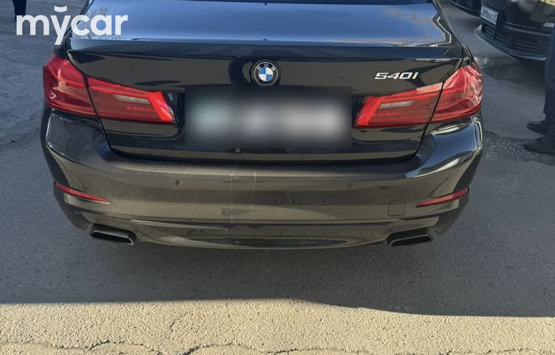 BMW 5 серия 2017