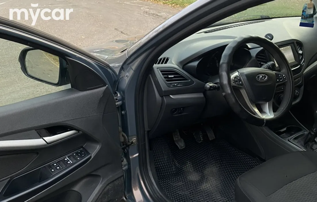 LADA Vesta 2019