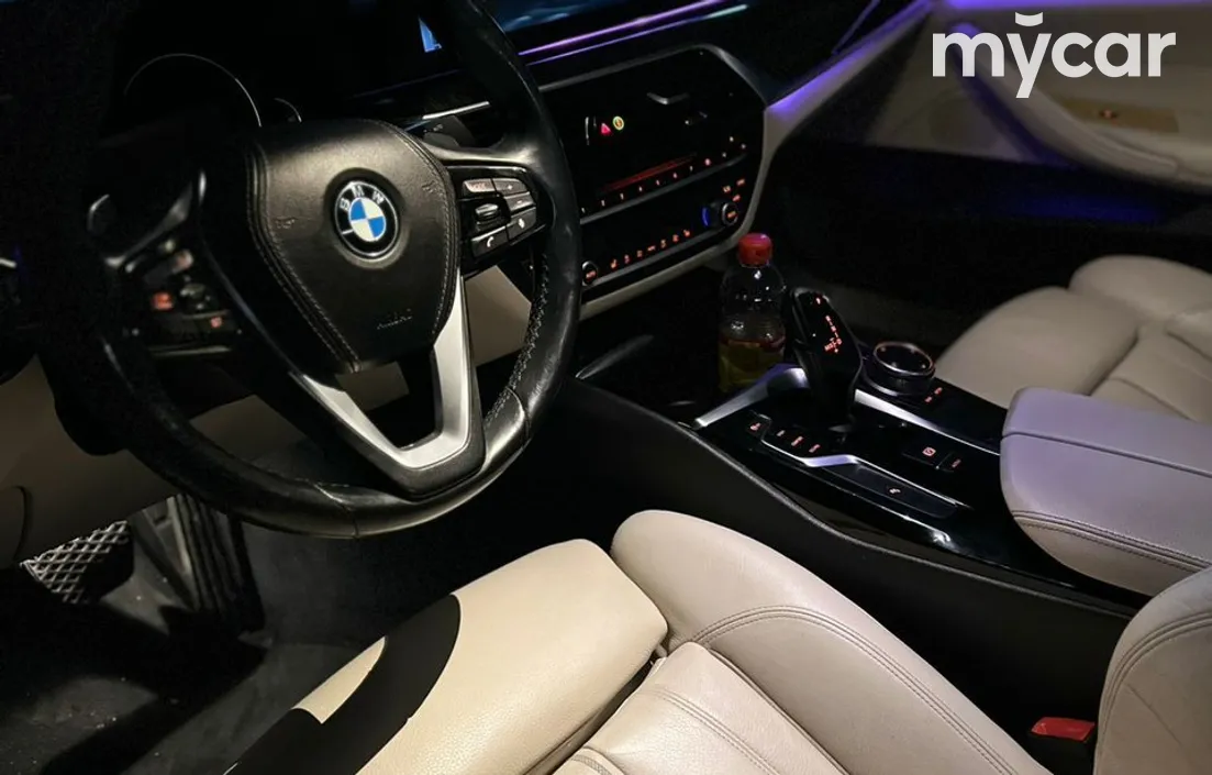 BMW 5 серия 2017