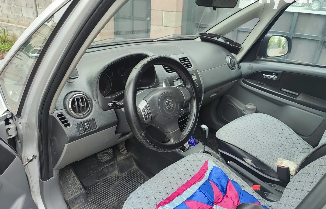 Suzuki SX4 2013