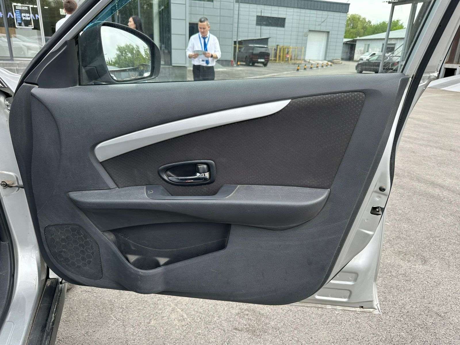 Nissan Almera 2014