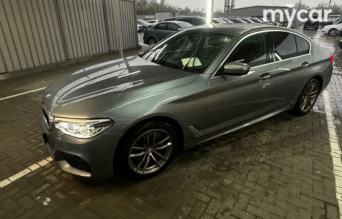 BMW 5 серия 2017
