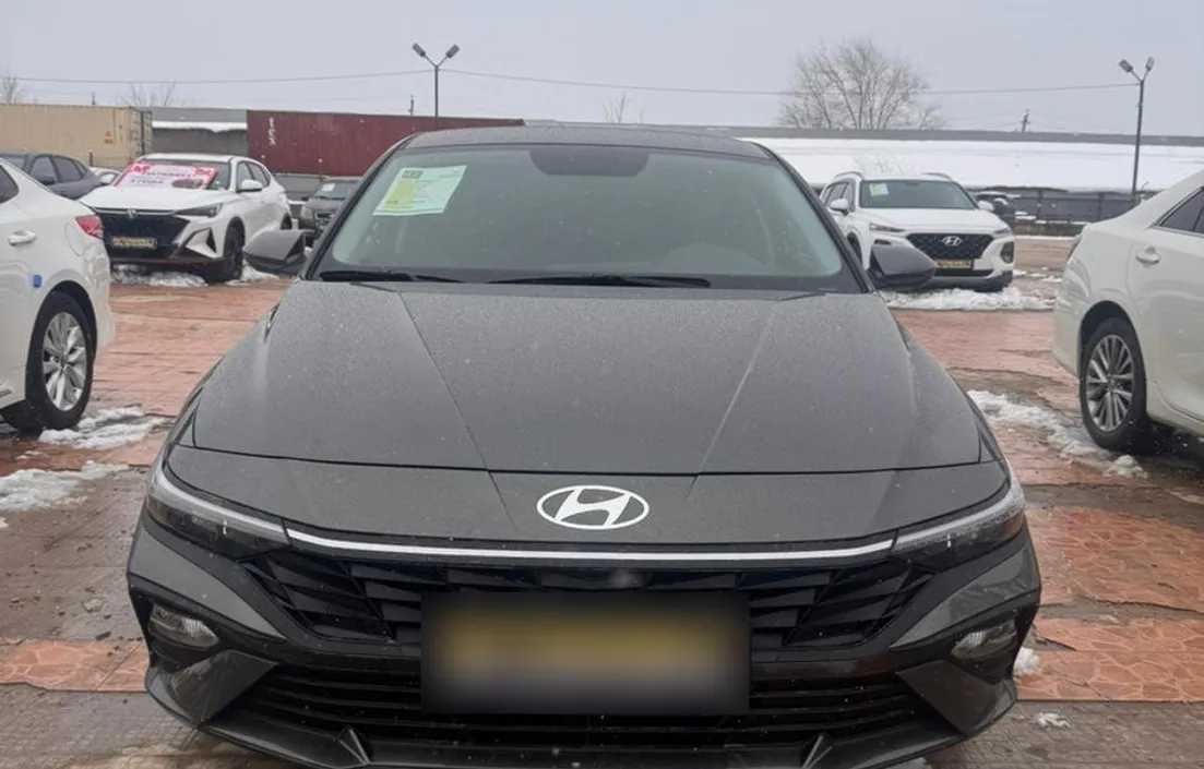 Hyundai Elantra 2023