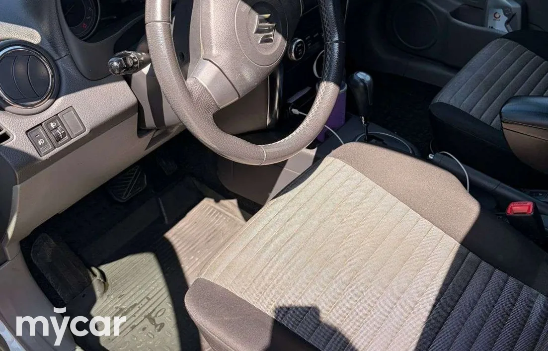 Suzuki SX4 2012