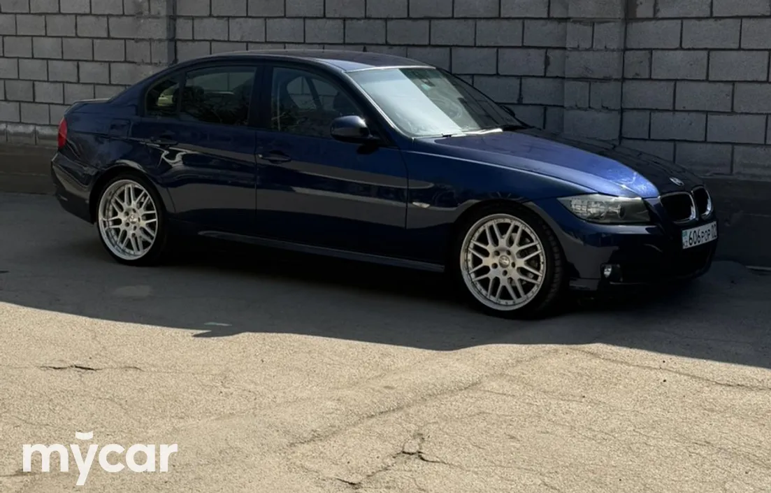BMW 3 серия 2011