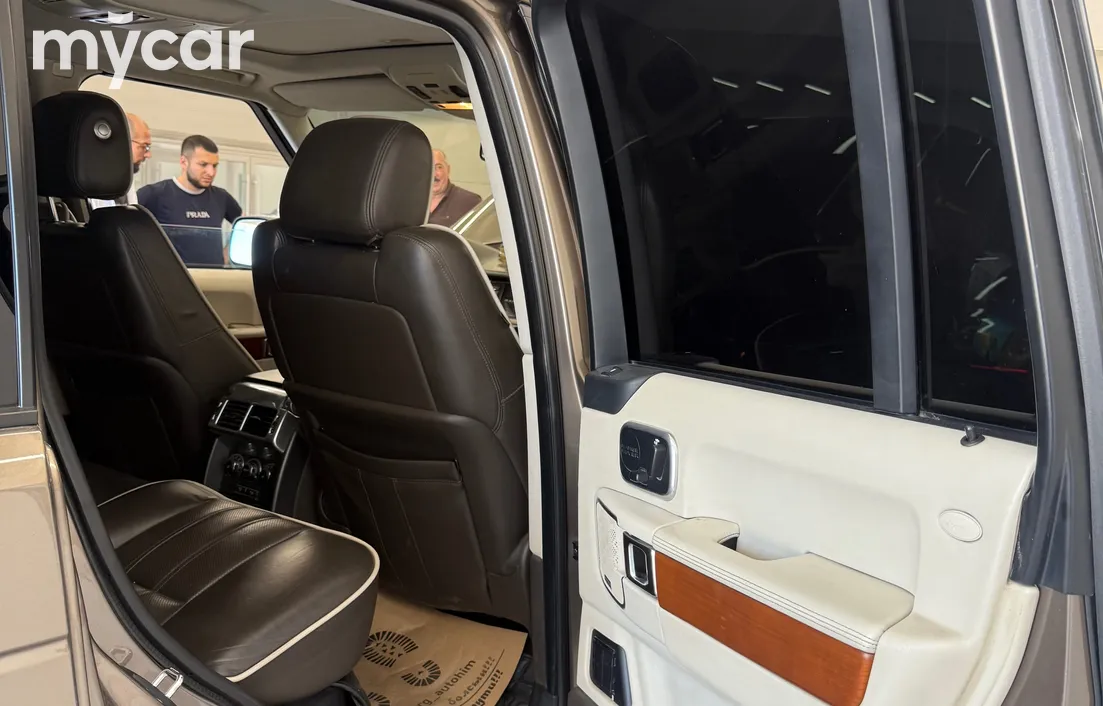 Land Rover Range Rover 2011