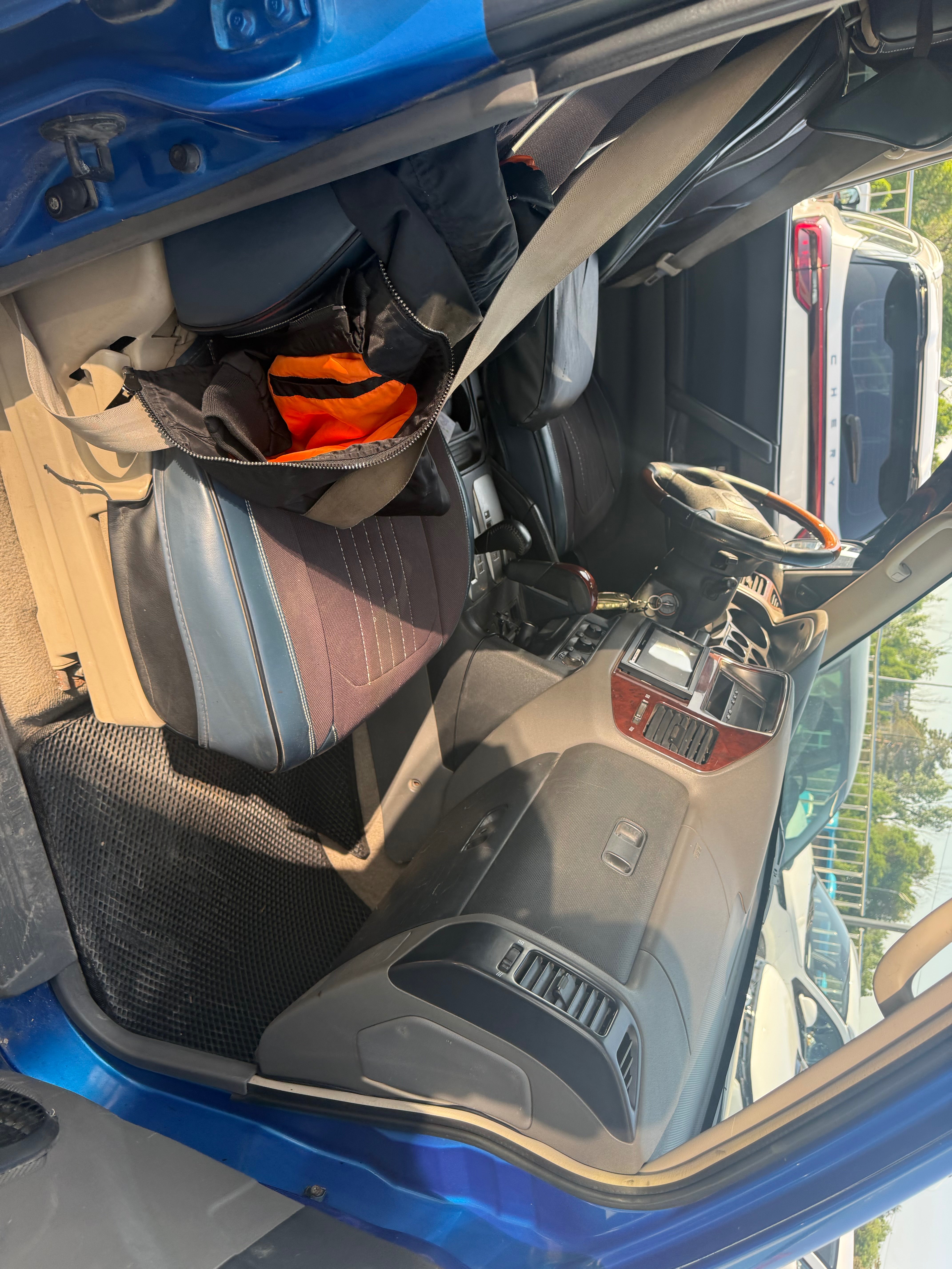 Mitsubishi Pajero 2003