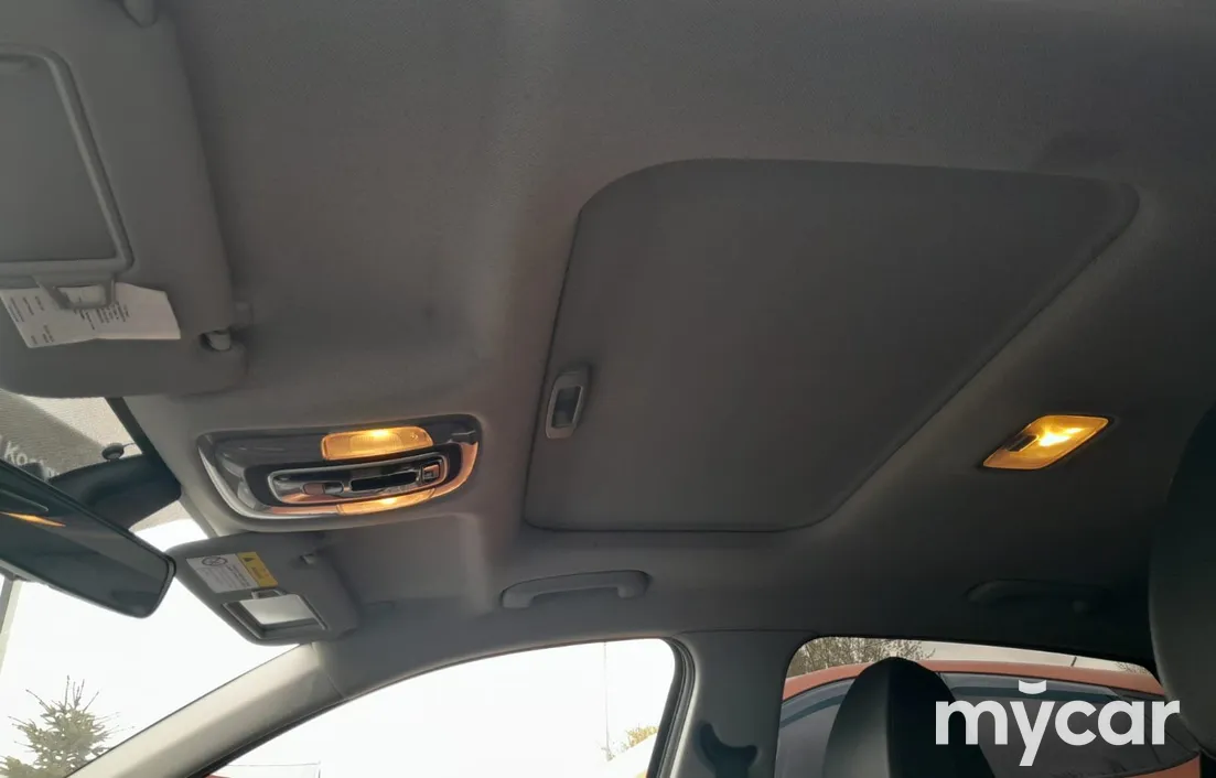 Hyundai Elantra 2024