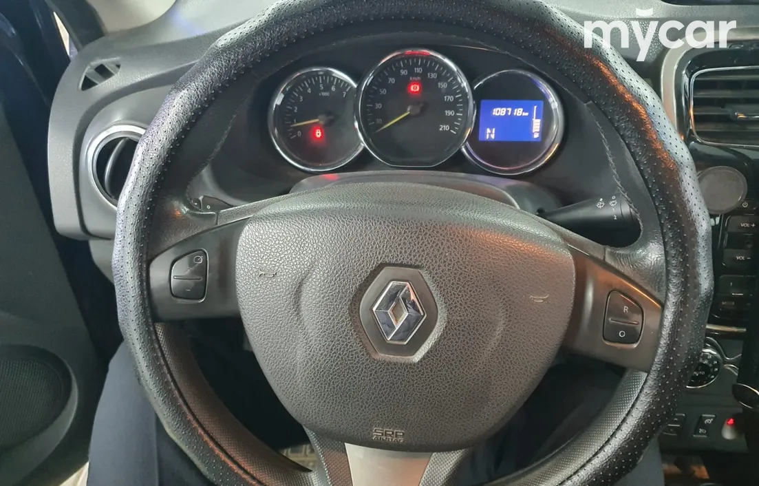 Renault Sandero 2015