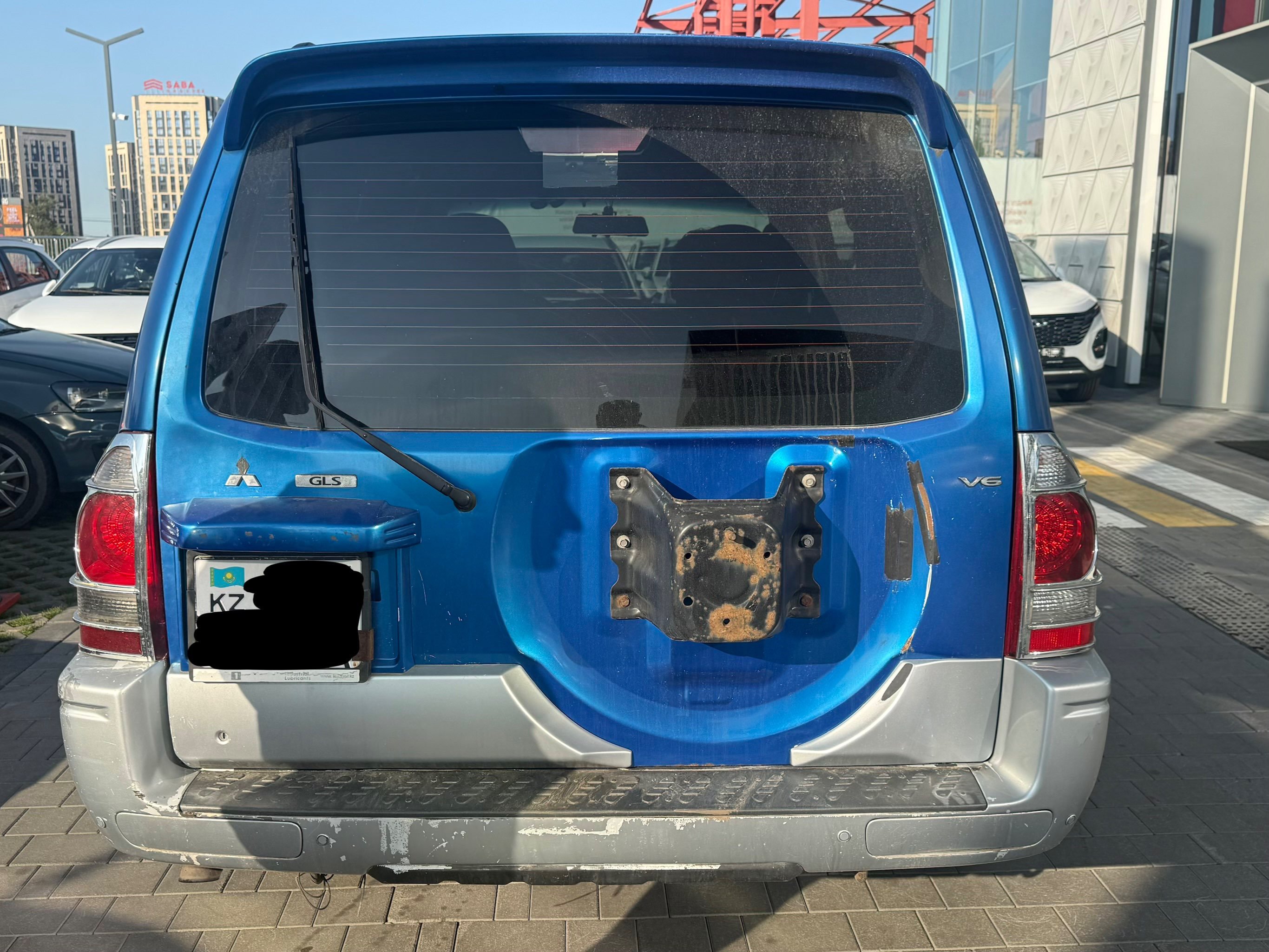 Mitsubishi Pajero 2003
