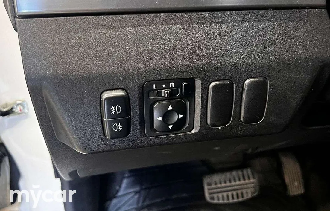 Mitsubishi Pajero 2011