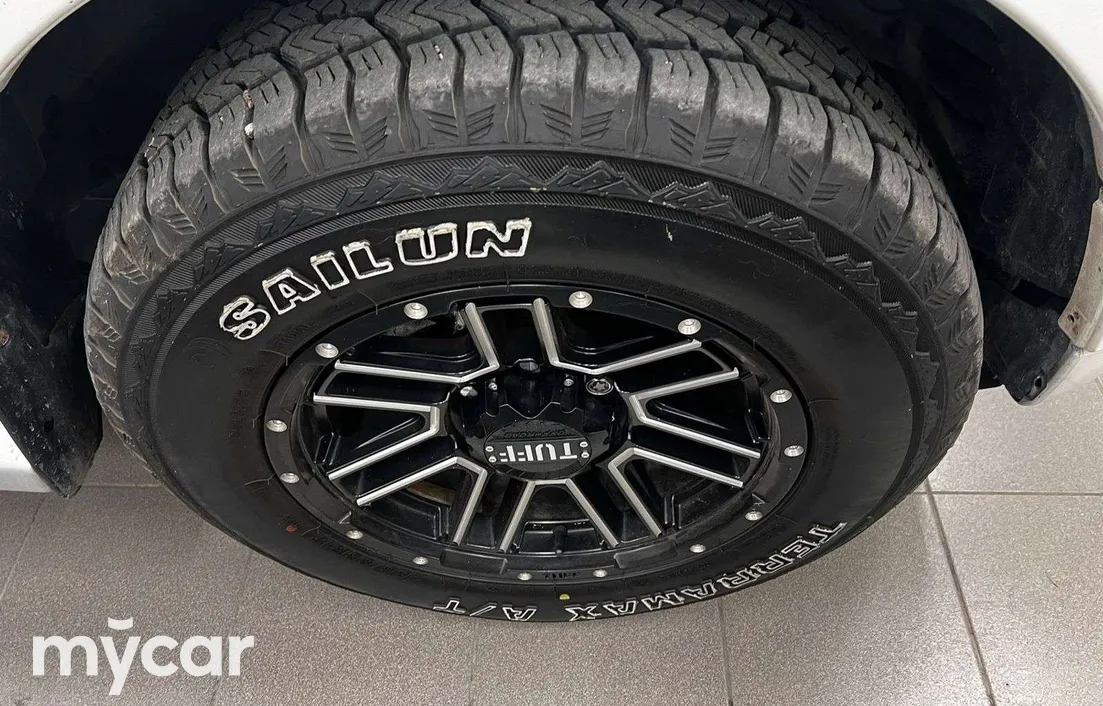 Mitsubishi Pajero 2011