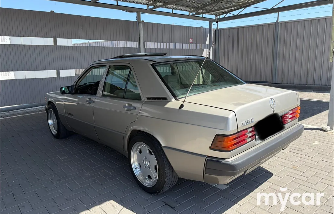 Mercedes-Benz 190 (W201) 1988