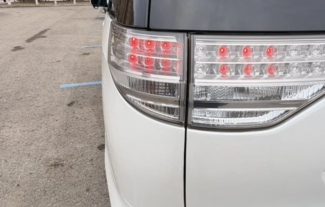 Toyota Estima 2010