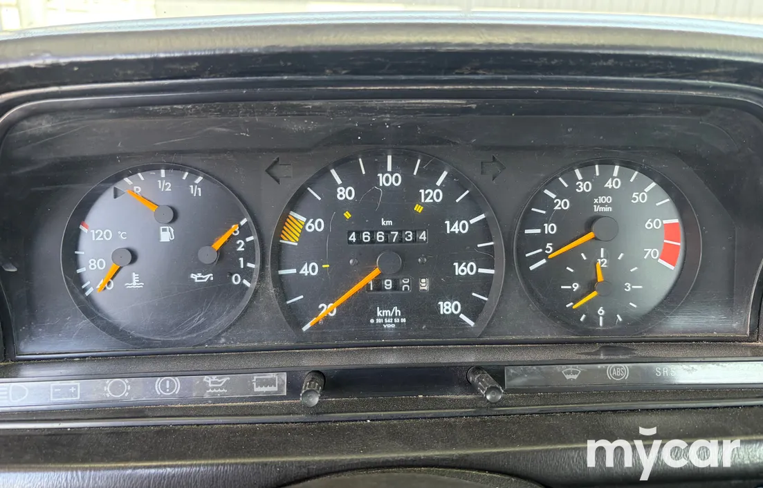 Mercedes-Benz 190 (W201) 1988