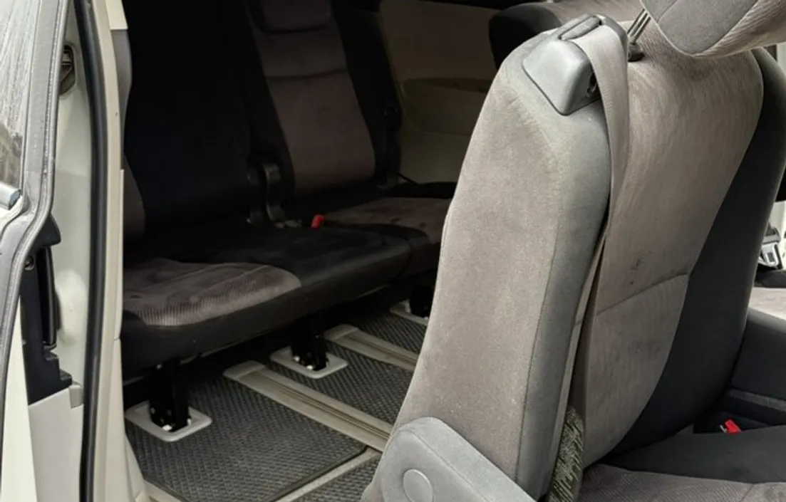 Toyota Estima 2010