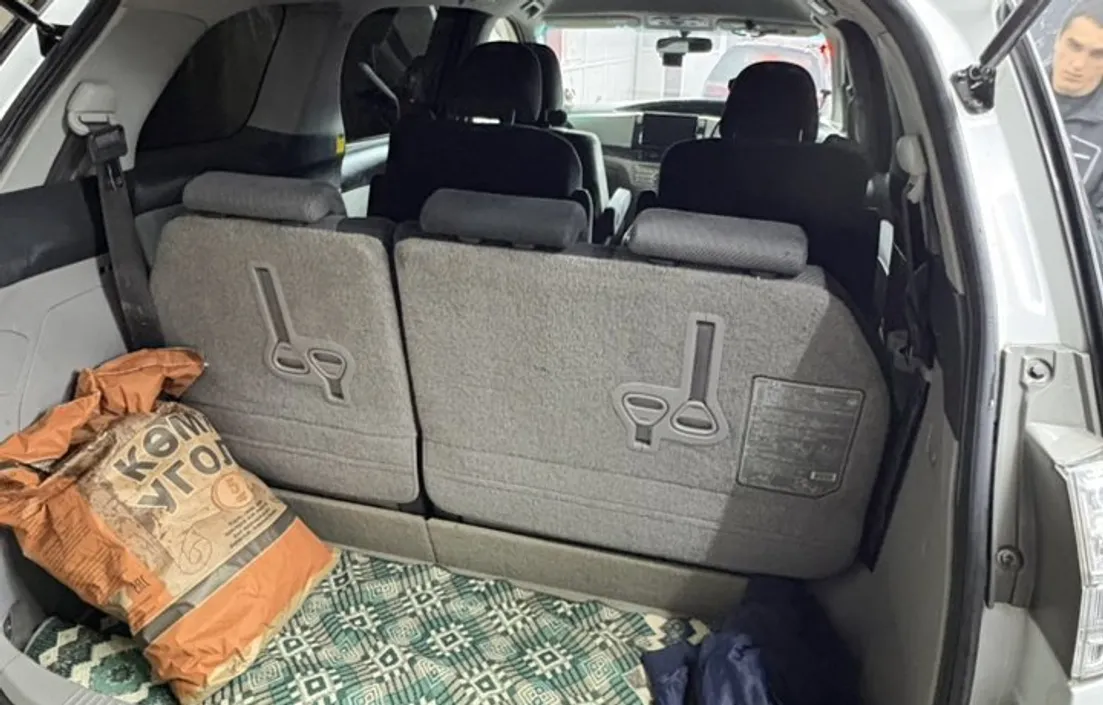 Toyota Estima 2010