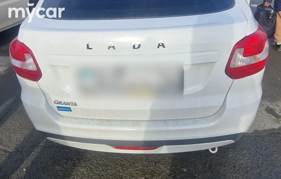 LADA Granta 2024