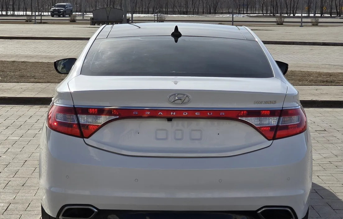 Hyundai Grandeur 2013