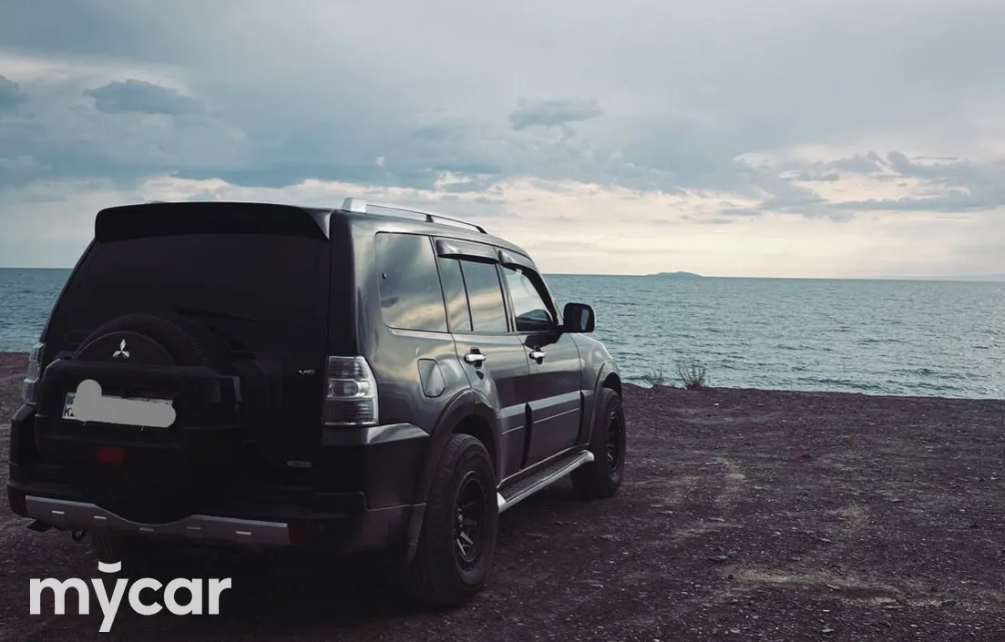 Mitsubishi Pajero 2007