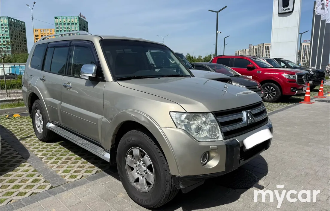 Mitsubishi Pajero 2007