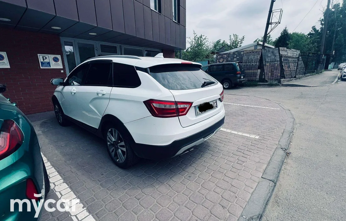 LADA Vesta Cross 2021