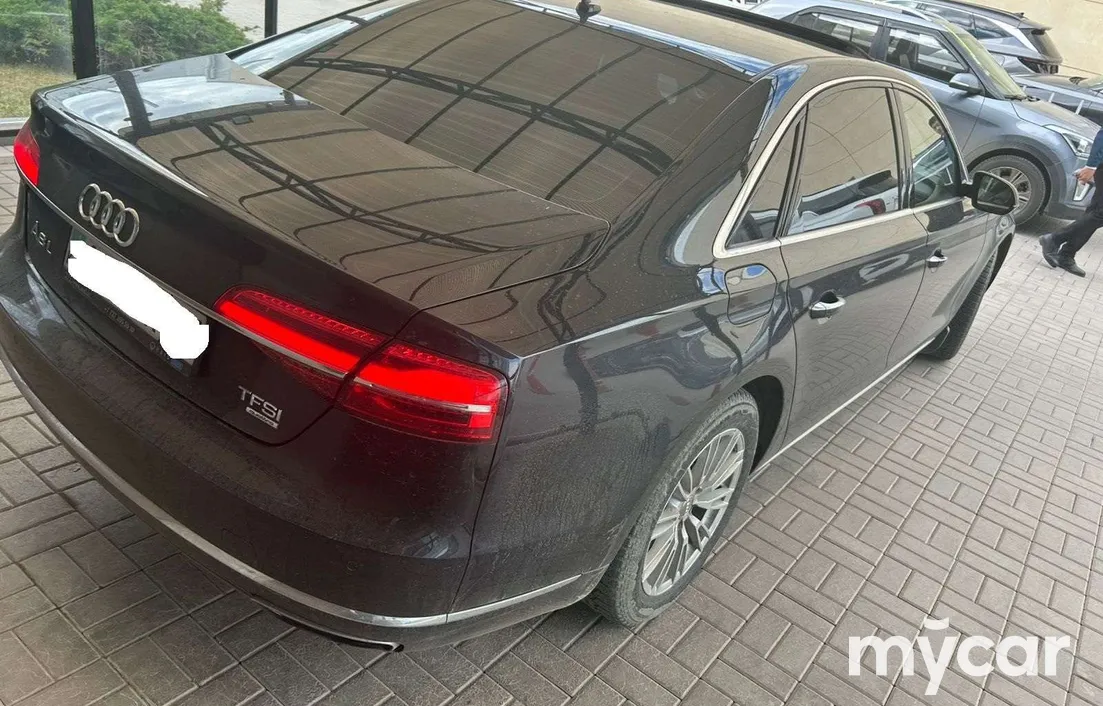 Audi A8 2014