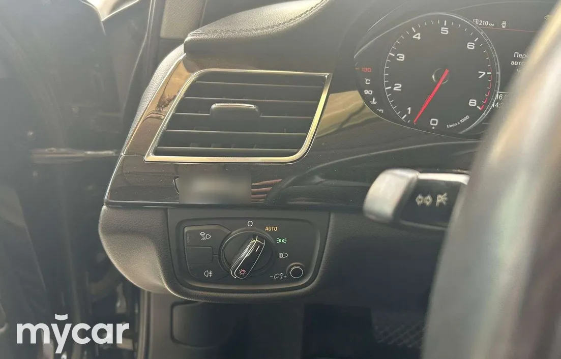 Audi A8 2014