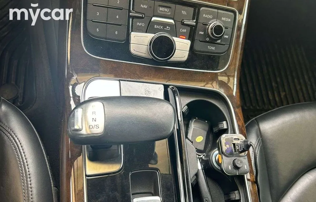 Audi A8 2014