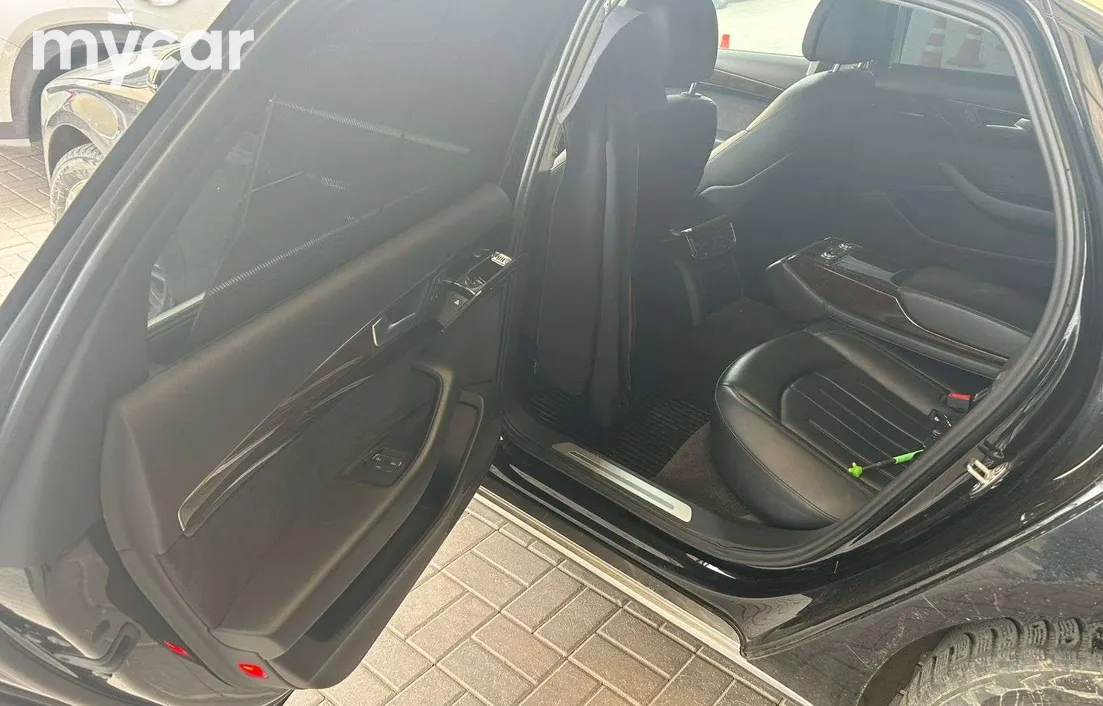 Audi A8 2014