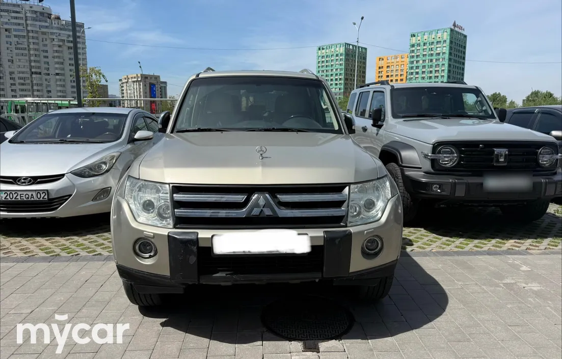 Mitsubishi Pajero 2007