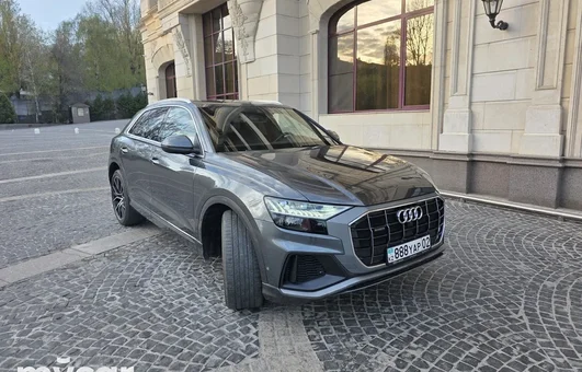 фото Audi Q8 Новая за 28500000 тенге