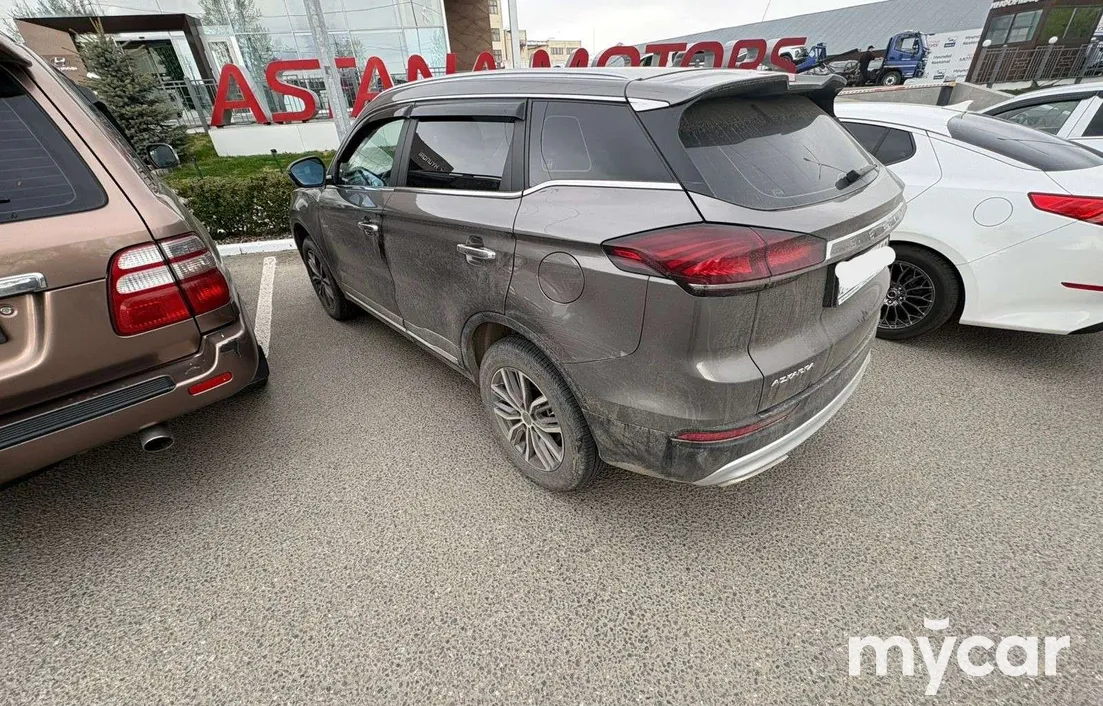 Geely Azkarra 2022