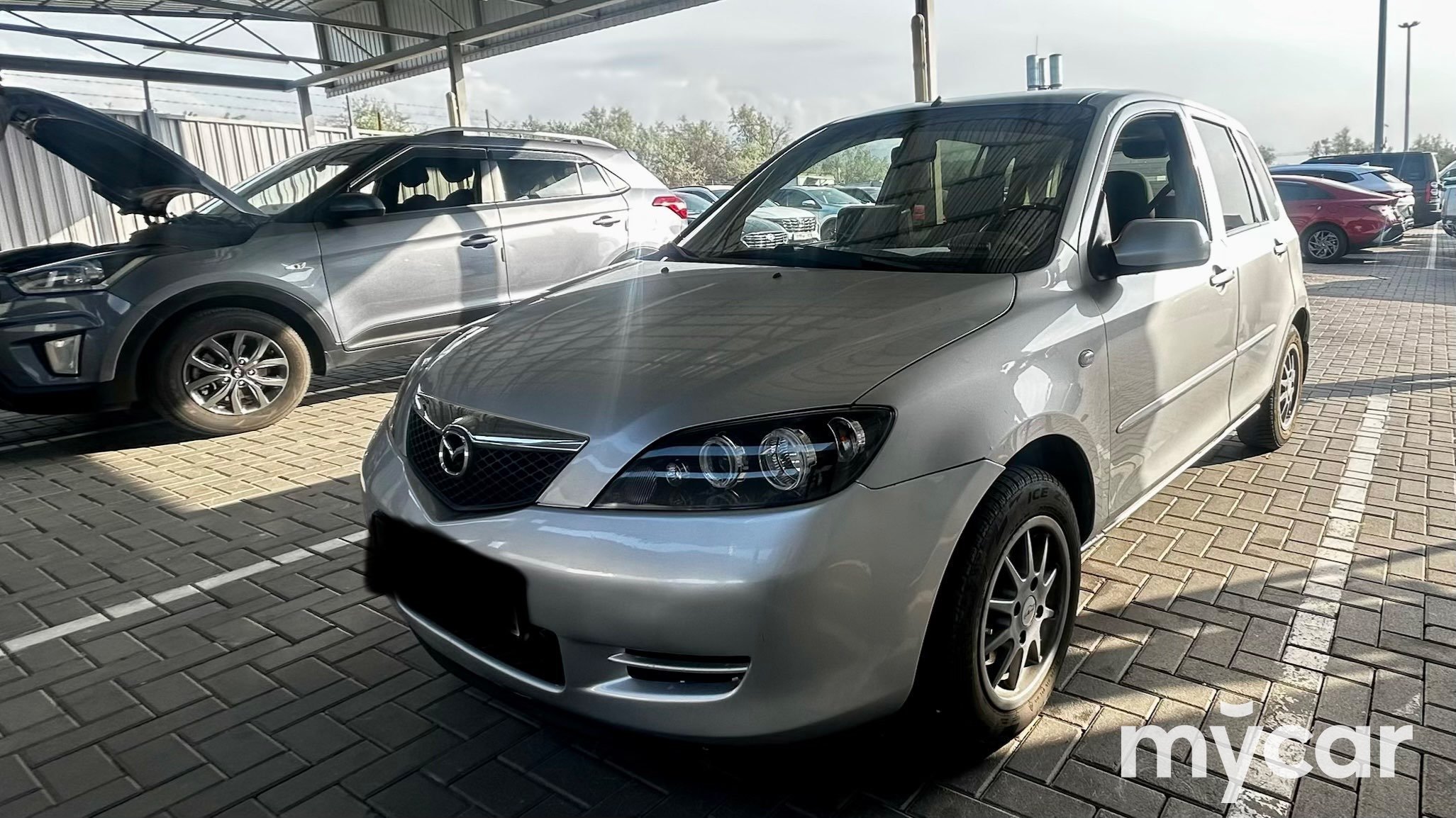 Mazda 2 2005