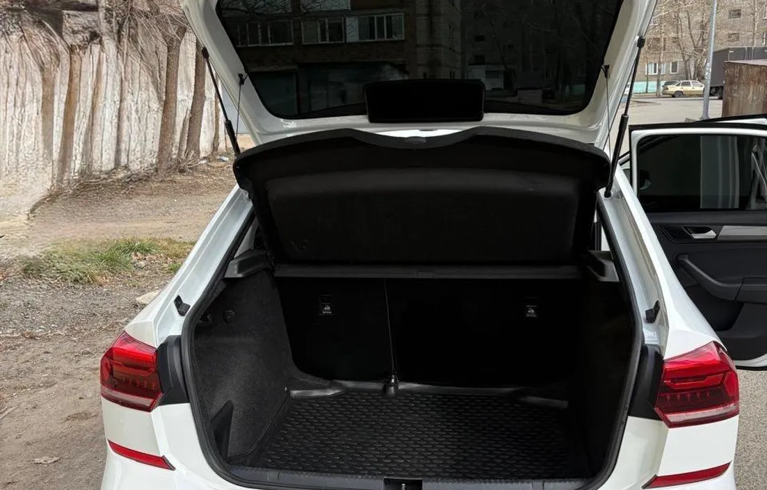 Volkswagen Polo 2021