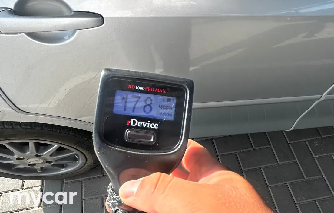 Mazda 2 2005