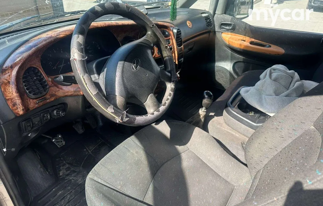 Hyundai Starex 2000